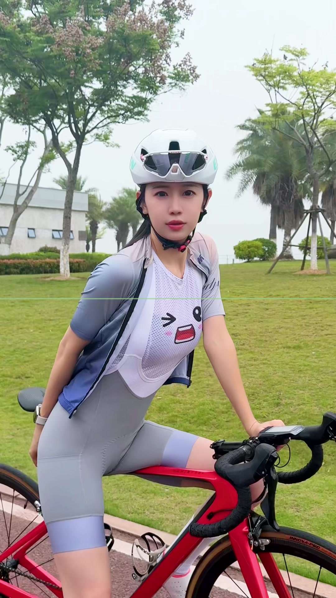女图片尽显个性高级感与高冷气质